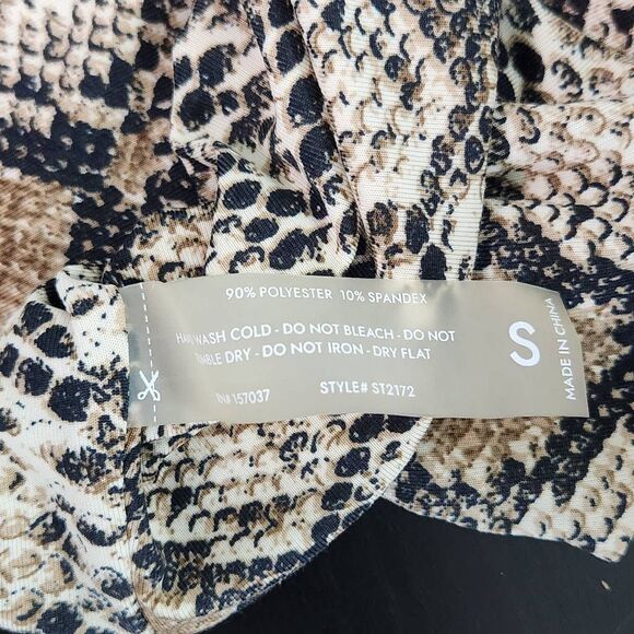 Salty by Andie Snakeskin Print Cropped Tank Top Size Small Snakeskin Fitted Tank - Picture 7 of 9